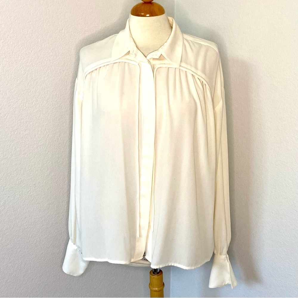 Preowned Express women’s blouse size medium